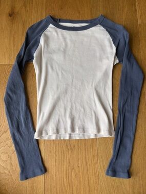 Brandy Melville White Ribbed Top with Slate Blue Trim
